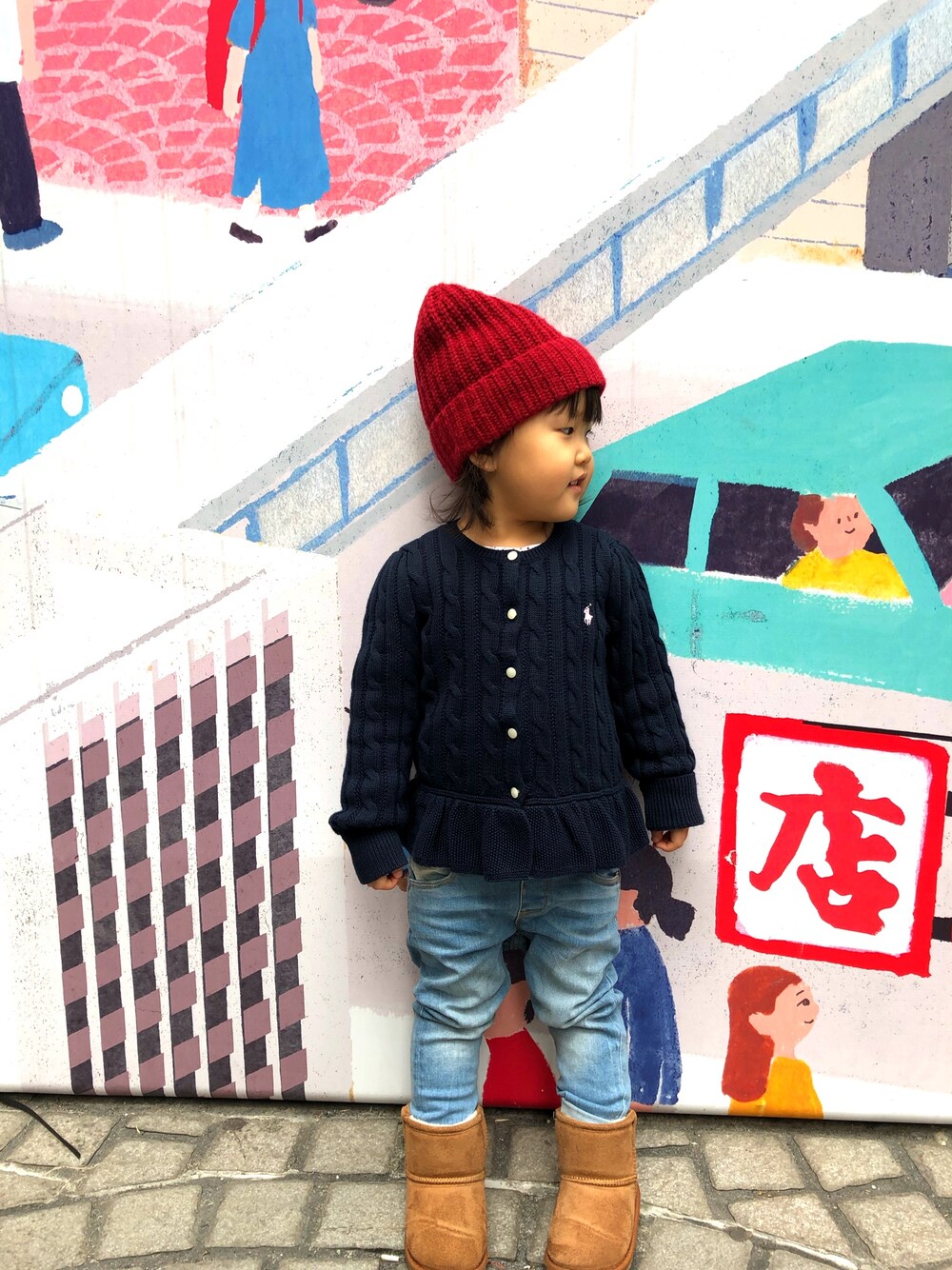 「香港、hk、女の子コーデ、冬コーデ、2歳3ヶ月、デニム、おしゃれキッズ」｜「RALPH LAURENのアイテム（カーディガン/ボレロ、ブルー系）」を使った、🐘Umiii🐘さん（キッズ・90cm）の冬コーディネートの1枚目の写真