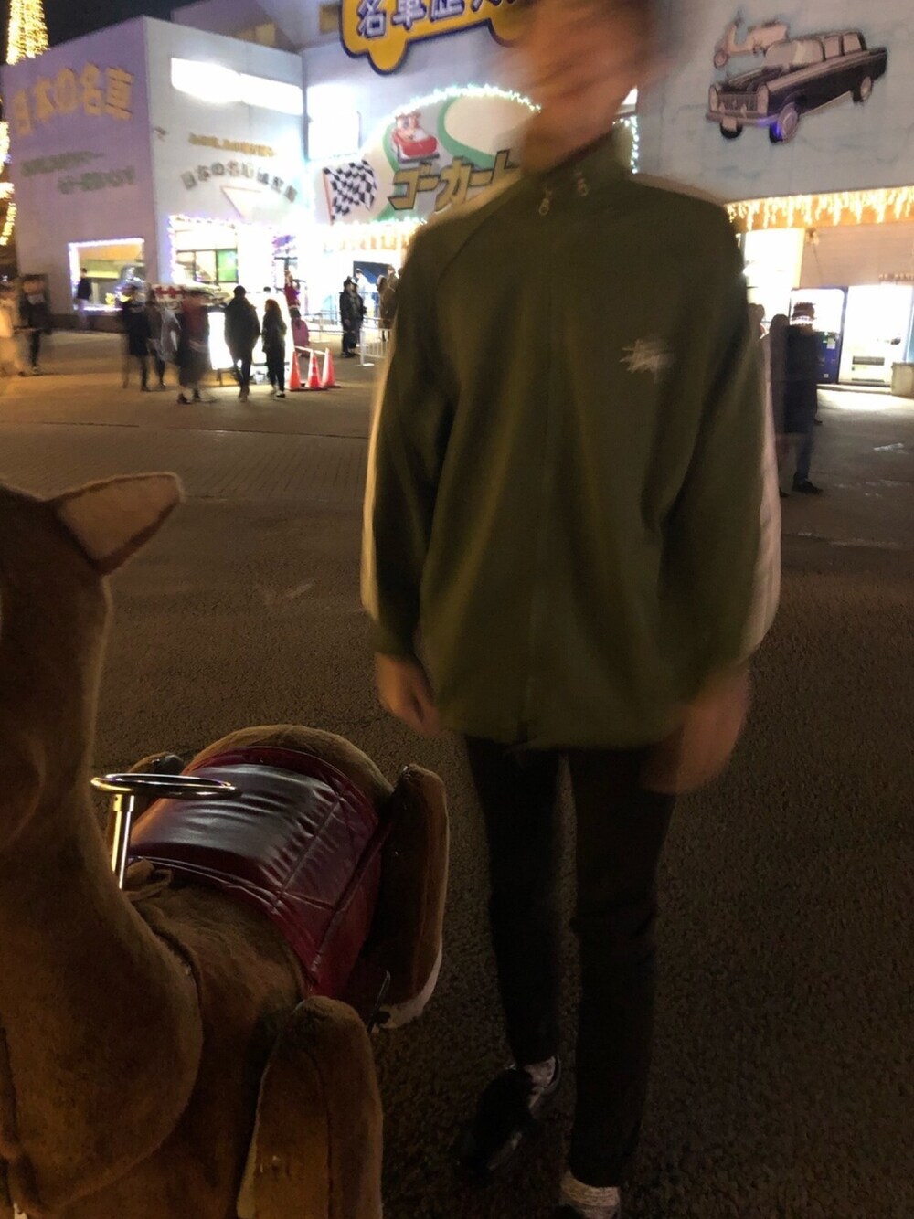 「おしゃれさんと繋がりたい、シンプルコーデ、プチプラ、古着好きな人と繋がりたい、UNIQLO、ootd、古着、stussy、フォロー返します」｜「STUSSYのアイテム（ジャージ、グリーン系）」を使った、®️さん（メンズ・184cm）の冬コーディネートの1枚目の写真