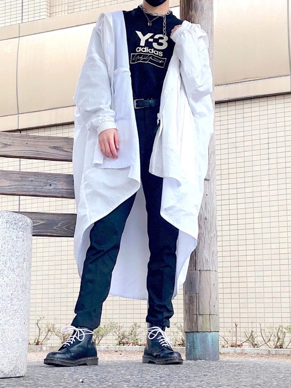 「春コーデ、韓国ファッション、大人コーデ、ZARA」｜「Y-3のM STACKED LOGO CREW SWEATER（スウェット、ブラック系）」を使った、鳳凰さん（メンズ・178cm）の春コーディネートの1枚目の写真