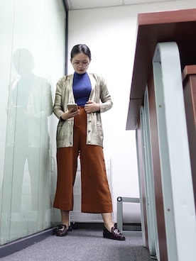 「tibi（ティビ）のアイテム（パンツ）」を使った、CipherXiaoさん（レディース・163cm）の秋コーディネート