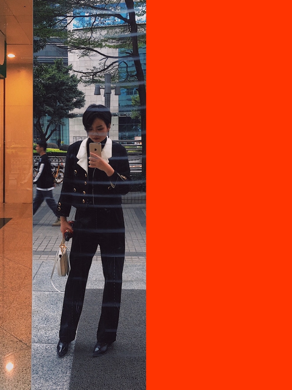 「ootd」｜「MARC JACOBSのアイテム（ジャケット/アウター、ブラック系）」を使った、CipherXiaoさん（レディース・163cm）の冬コーディネートの1枚目の写真