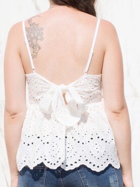 Flora Swannさんのコーディネート