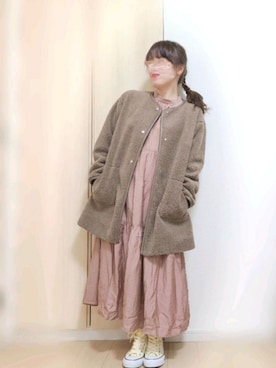 「白スニーカー」｜「アイテム（ワンピース/ドレス、ピンク系）」を使った、yonyonyon4888さん（レディース・156cm）の冬コーディネート