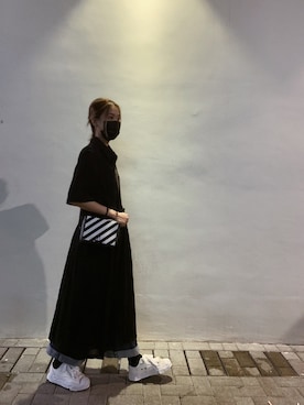 「off white」｜「アイテム（ワンピース/ドレス）」を使った、нelen ❁さん（レディース・168cm）の秋コーディネート