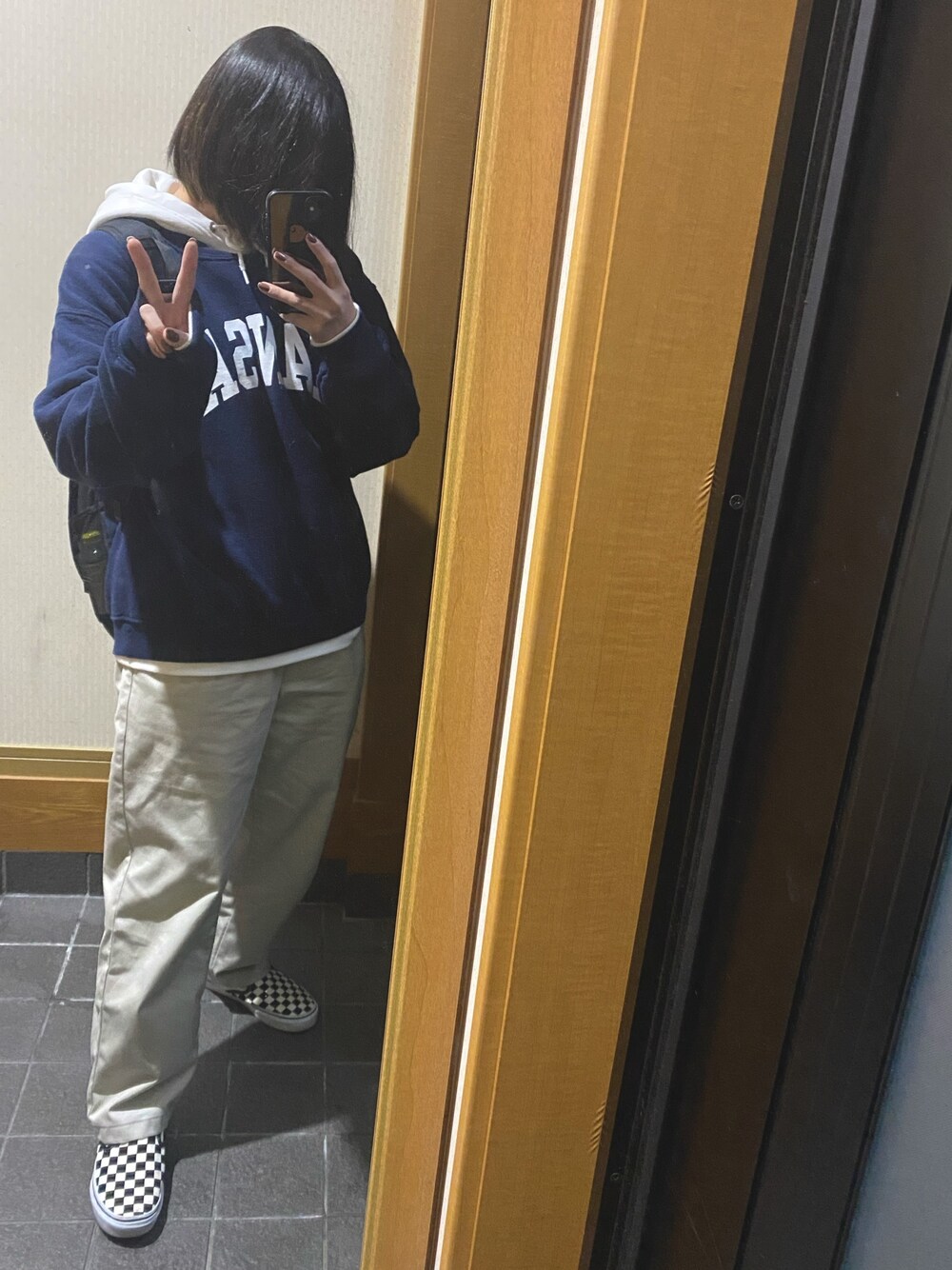 「ootd、メンズライク、ストリート、シェフパンツ、お洒落さんとつながりたい、冬コーデ、メンズライク女子、おしゃれさんと繋がりたい」｜「GUのアイテム（パーカー、ホワイト系）」を使った、maimaiさん（レディース・157cm）の冬コーディネートの1枚目の写真