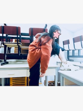 「MONKI（モンキ）のアイテム（パーカー）」を使った、RyoUgISeikOさん（レディース・165cm）の春コーディネート
