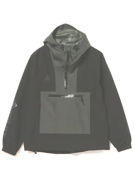 「NIKE ACG（ナイキエィシージー）のアイテム（ナイロンジャケット）」を使った、FM-JONSONさん（メンズ・171cm）の秋コーディネート