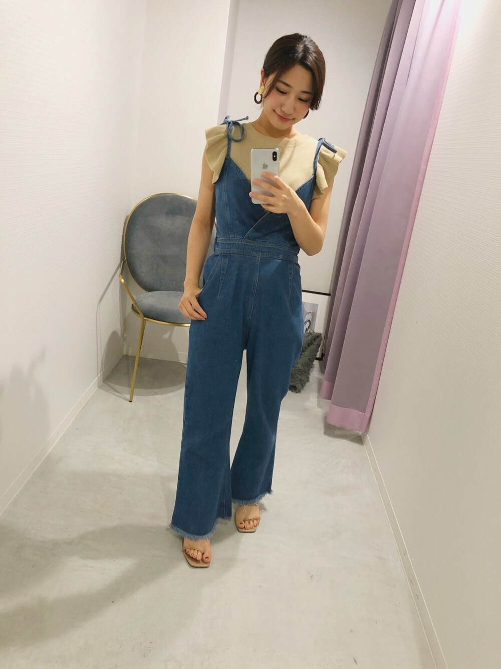 「日系休闲、カジュアルコーデ、オトナ女子、デニム」｜「MODE ROBEのデニムサロペット（サロペット/オーバーオール、ブルー系）」を使った、moderobe akiraさん（レディース・154cm）の夏コーディネートの1枚目の写真