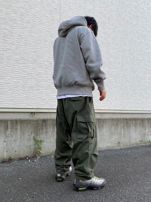 Junky Rothcoのカーゴパンツを使ったコーディネート Wear