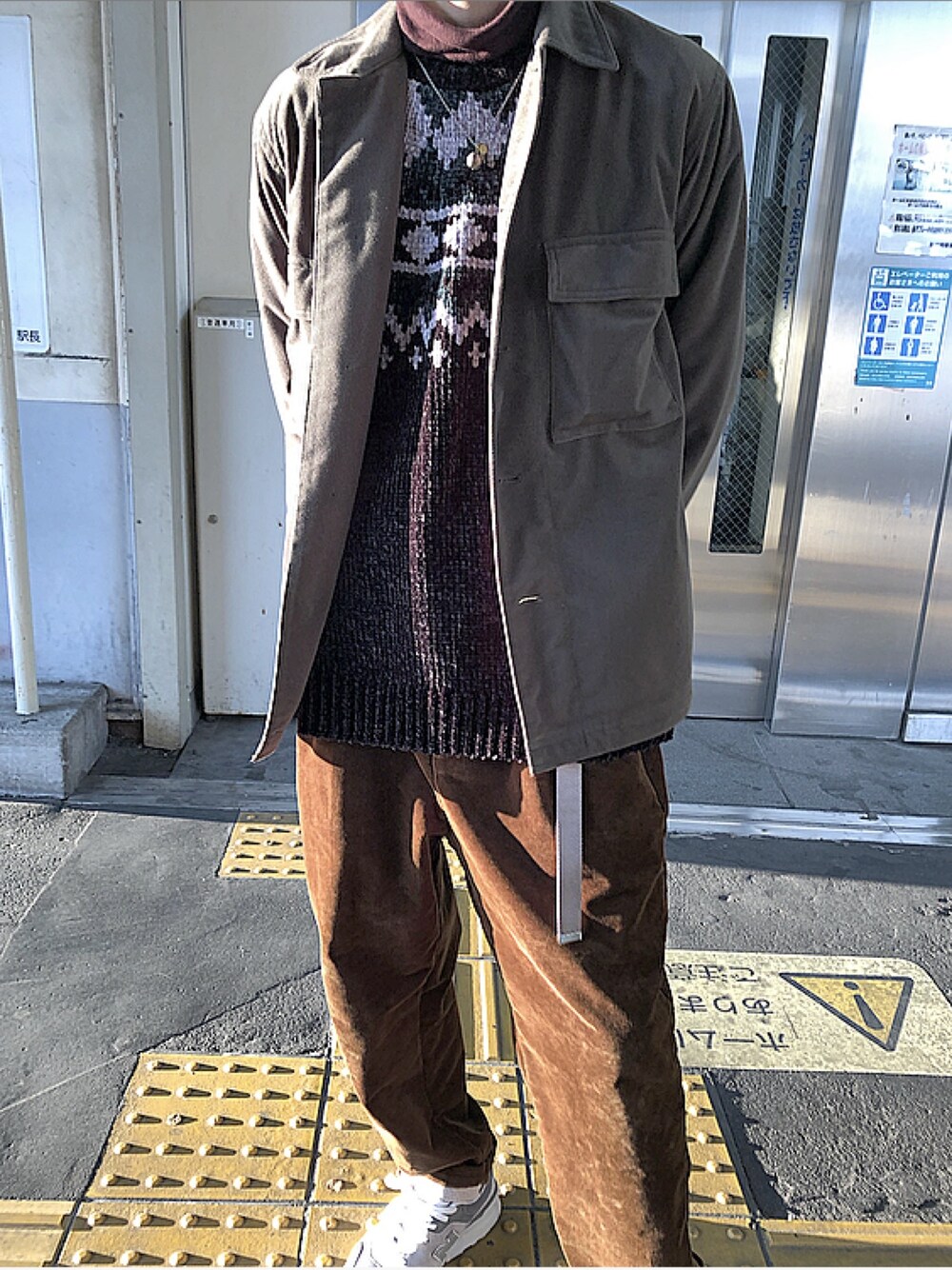 「くすみカラー、ootd、春アウター、いいね、save、フォローお願いします🤑、スニーカー、ビッグシルエット、ナノユニバース、チャオパニック、フリークスストア、BEAMS」｜「NANO universeのテックコールCPOブルゾン（ブルゾン、グリーン系）」を使った、amiさん（レディース・164cm）の春コーディネートの1枚目の写真