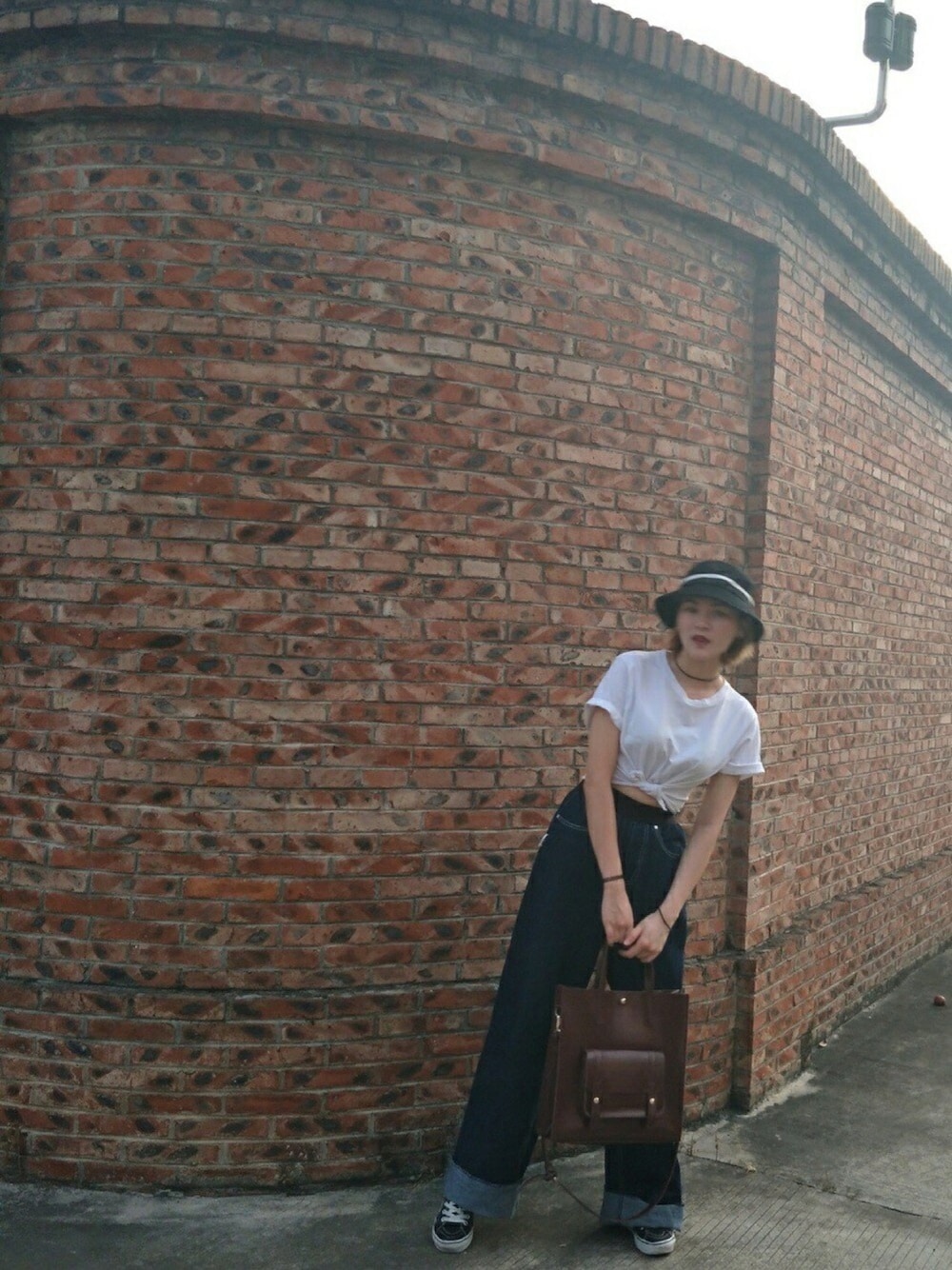 「fuzzykonのアイテム（パンツ、ホワイト系）」を使った、-schumannさん（レディース・164cm）の夏コーディネートの1枚目の写真
