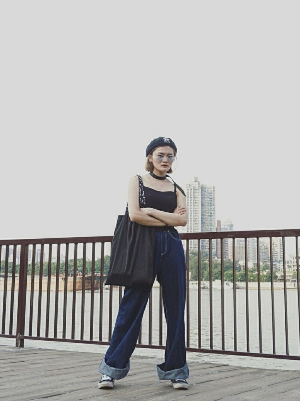 「黒、中国、广州、シンプルコーデ」｜「ins：schuamnnのアイテム（その他、その他）」を使った、-schumannさん（レディース・164cm）の夏コーディネートの1枚目の写真