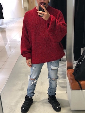 BALENCIAGAのニット/セーター（レッド系）を使ったメンズ人気