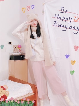 「RAINBOW（レインボー）のアイテム」を使った、caroline洛琳💖さん（レディース・168cm）の冬コーディネート