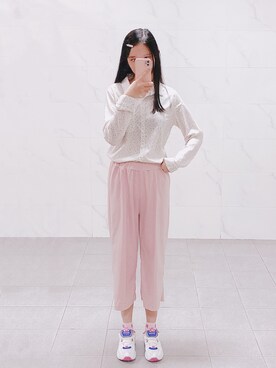 「PUMA（プーマ）のアイテム（レッグウェア）」を使った、caroline洛琳💖さん（レディース・168cm）の冬コーディネート