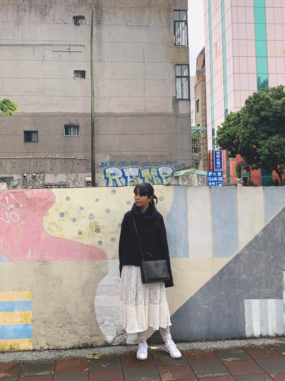「オトナカジュアル、アート、アートフェア、台湾、旅」｜「Jean Paul Gaultierのアイテム（ニット/セーター、ブラック系）」を使った、Mimoさん（レディース・163cm）の冬コーディネートの1枚目の写真