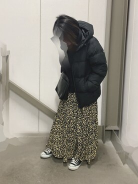 「ワンピース×スニーカー」｜「アイテム（ダウンジャケット/コート）」を使った、Mi_Miさん（レディース・157cm）の冬コーディネート
