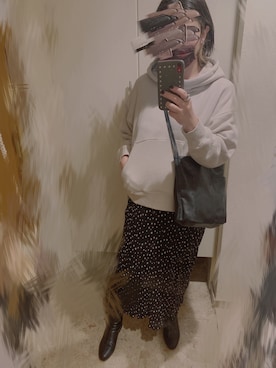 「ISOOK（アイスー）のアイテム（PC・スマホグッズ/家電）」を使った、Mi_Miさん（レディース・157cm）の秋コーディネート