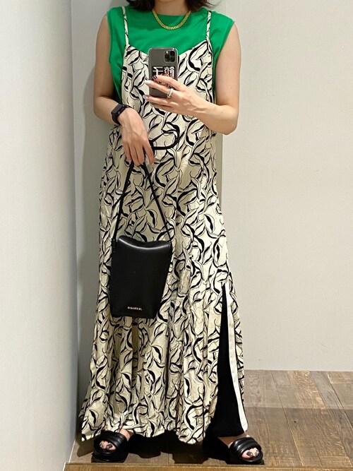 Jeanasis ジーナシス のワンピース ドレスを使った人気ファッションコーディネート Sciaky