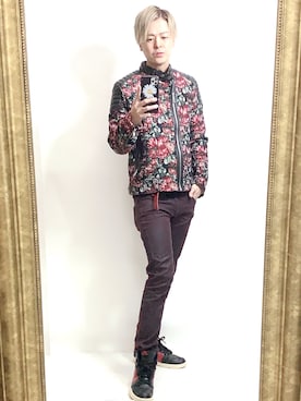 「アイテム（ライダースジャケット、ピンク系）」を使った、NEOJAakaDJROODさん（メンズ・178cm）の冬コーディネート
