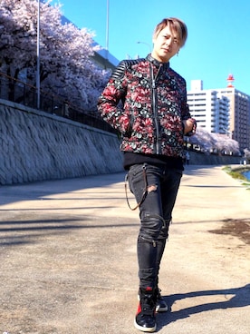 「アイテム（ライダースジャケット、ピンク系）」を使った、NEOJAakaDJROODさん（メンズ・178cm）の春コーディネート