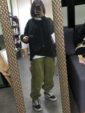 「盐系风格」｜「アイテム（チノパンツ）」を使った、素素さん（レディース・158cm）の秋コーディネート