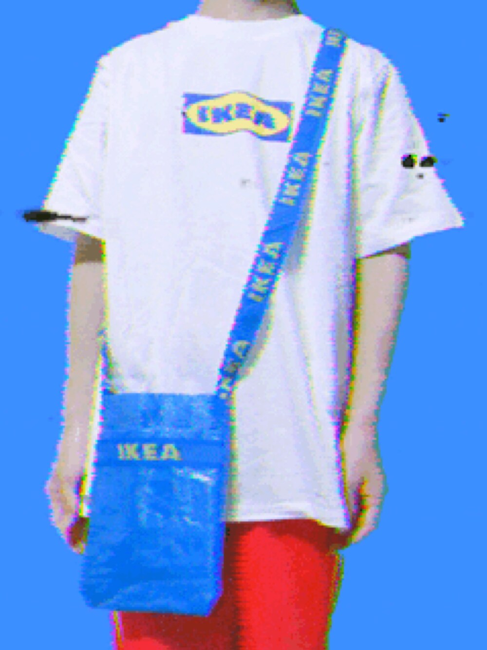 「IKEA、IKEAリメイク」｜「IKEAのアイテム（Tシャツ/カットソー、ホワイト系）」を使った、ぴぃさん（メンズ・150cm）の夏コーディネートの1枚目の写真