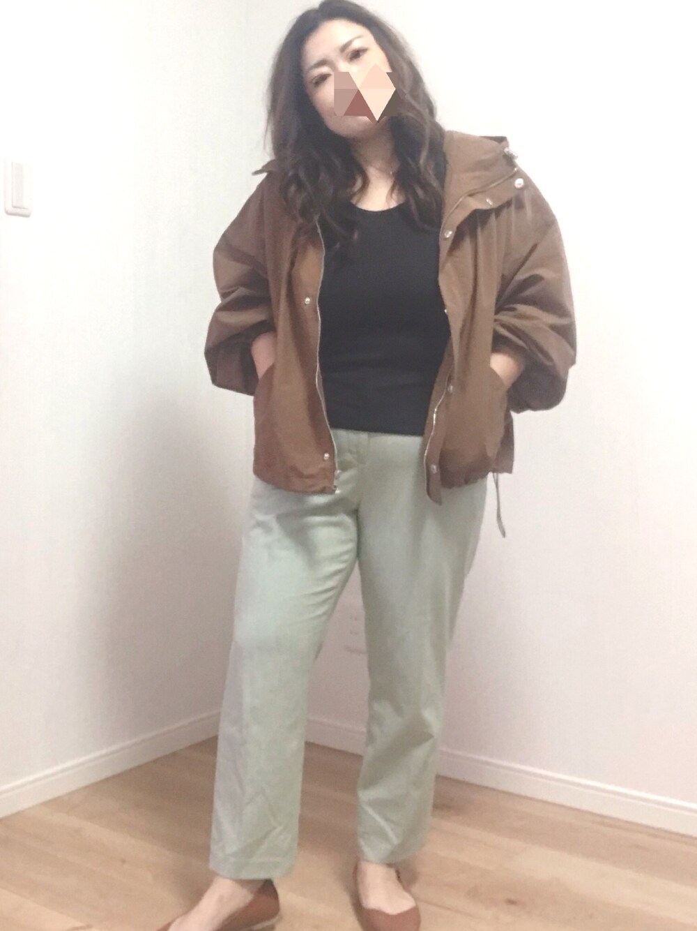 「カジュアル、マウンテンパーカー、ドノバン、テーパードパンツ、フラットシューズ、シンプルコーデ、ぽっちゃり、ぽっちゃりコーデ、でぶ、youtube」｜「DONOBANのアイテム（マウンテンパーカー、ブラウン系）」を使った、あぶーた★さん（レディース・154cm）の春コーディネートの1枚目の写真