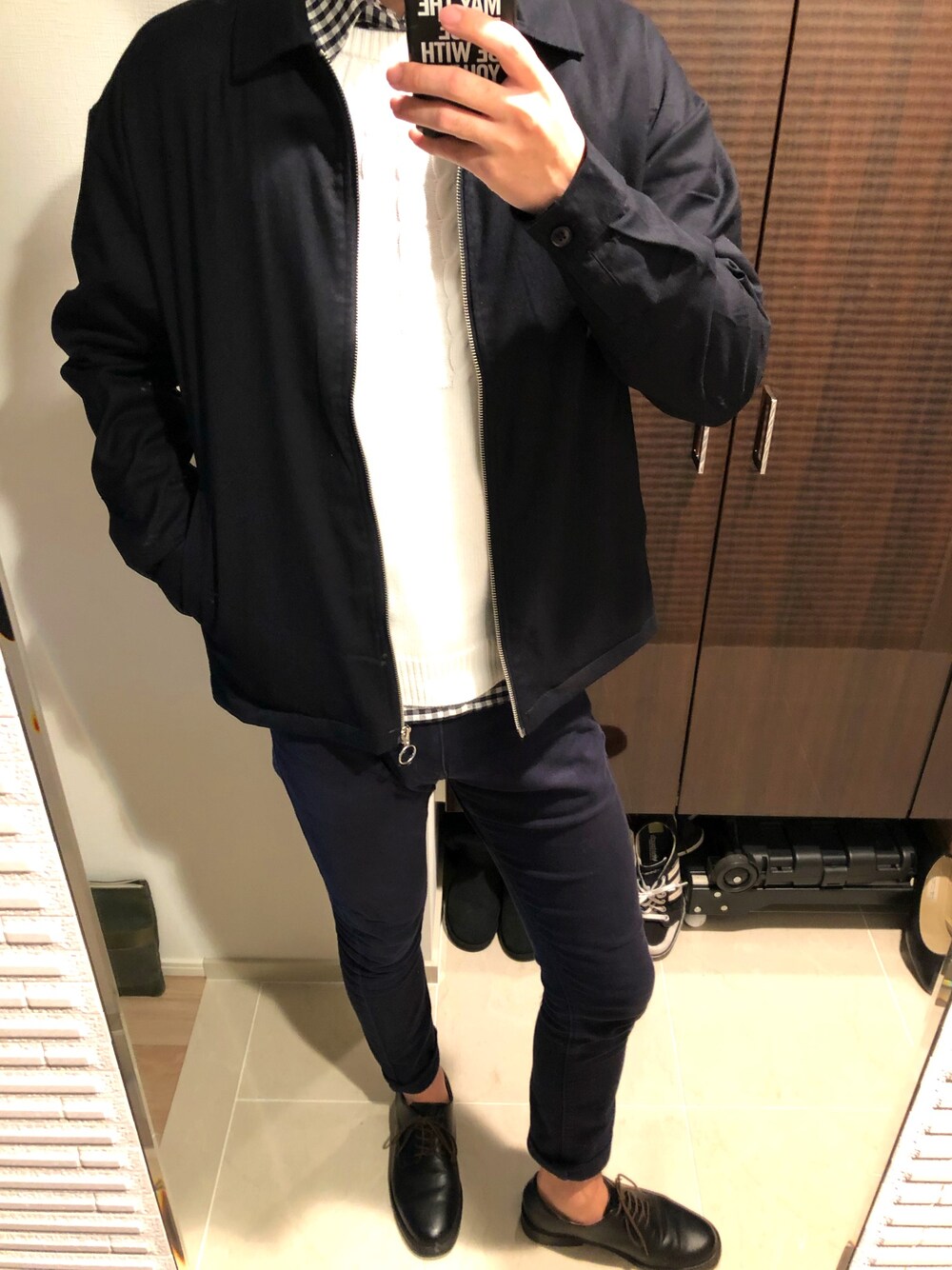 「春コーデ、ジップアップブルゾン、スキニーパンツ、ニット、チェックシャツ、紺、大学生、お洒落さんとつながりたい、いいね、save、フォローお願いします🤑」｜「jiggys shopのTRストレッチドリズラージャケット（ブルゾン、ブルー系）」を使った、shoさん（メンズ・178cm）の春コーディネートの1枚目の写真