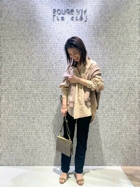 「Rouge vif（ルージュヴィフ）のアイテム（シャツ/ブラウス）」を使った、shimakoさん（レディース・159cm）の春コーディネート