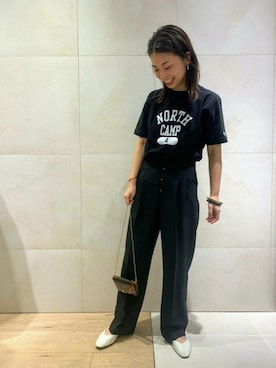 「FONCE（フォンセ）のアイテム（パンツ）」を使った、shimakoさん（レディース・159cm）の春コーディネート