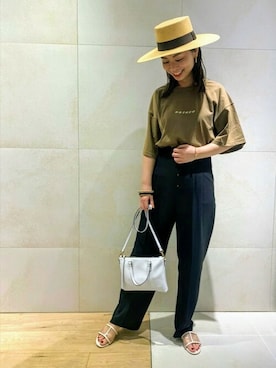 「FONCE（フォンセ）のアイテム（パンツ）」を使った、shimakoさん（レディース・159cm）の春コーディネート