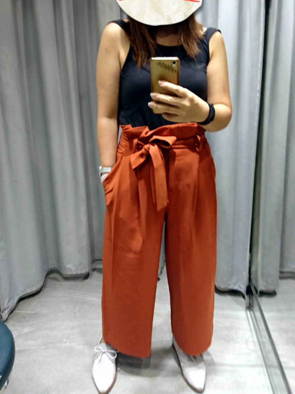 「tyclothings」｜「ROCOCOのアイテム（シューズ、ホワイト系）」を使った、tinyeeさん（レディース・160cm）の秋コーディネートの1枚目の写真