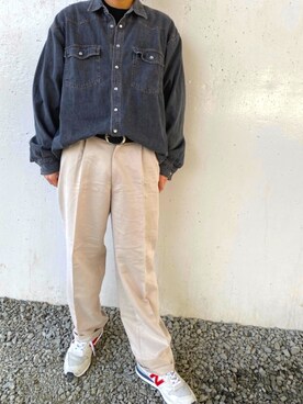 「古着のアイテム（スラックス、ホワイト系）」を使った、fourierさん（メンズ）の春コーディネート