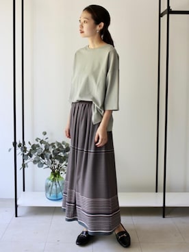 「green label relaxing（グリーンレーベルリラクシング）のCFC メタルカーブ フープ イヤリング（イヤリング）」を使った、kawamura_sさん（レディース・164cm）の秋コーディネート