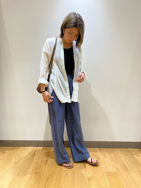 「URBAN RESEARCH DOORS（アーバンリサーチドアーズ）のペーパープレーンショルダーバッグ（ショルダーバッグ）」を使った、asamiさん（レディース・166cm）の夏コーディネート