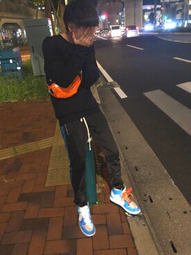 「OFF-WHITE」｜「アイテム（スウェット）」を使った、ひろさん（メンズ・170cm）の秋コーディネート