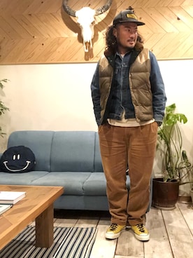 「アメカジスタイル」｜「アイテム（デニムジャケット）」を使った、岸本 道徳さん（メンズ・177cm）の冬コーディネート