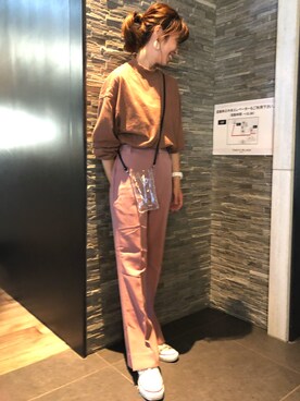 「UNIQLO（ユニクロ）のモックネックT（長袖）（Tシャツ/カットソー、ブラウン系）」を使った、CHIKA さん（レディース・161cm）の秋コーディネート