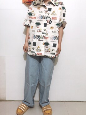 「アイテム（スリッポン、ゴールド系）」を使った、クジラさん（レディース・160cm）の春コーディネート