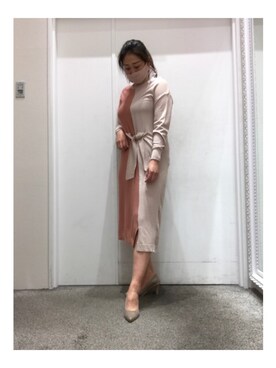 「Bou Jeloud（ブージュルード）の配色リボン結びニットワンピース（ワンピース、ピンク系）」を使った、Yumi Ishiharaさん（レディース・170cm）の冬コーディネート