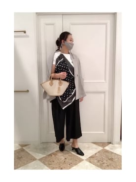 「Bou Jeloud（ブージュルード）のとろみ素材ワイドタックパンツ【手洗い可能】【入学・卒園・結婚式】【セットアップ】（その他パンツ、ブラック系）」を使った、Yumi Ishiharaさん（レディース・170cm）の春コーディネート