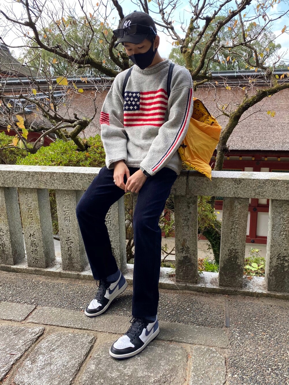 「シンプル、秋コーデ、おしゃれさんと繋がりたい、大人コーデ、冬コーデ、いいね、save、フォローお願いします🤑、ビッグシルエット、スニーカー、ニット、冬」｜「AIR JORDANのアイテム（スニーカー、ブルー系）」を使った、M¡yu さん（メンズ・183cm）の秋コーディネートの1枚目の写真