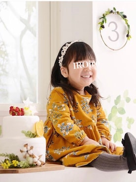 「coucou manon（ククゥ マノン）の【coucou manon】コットン起毛 フラワープリント柄 ワンピース（ワンピース、イエロー系）」を使った、IROさん（キッズ）の春コーディネート