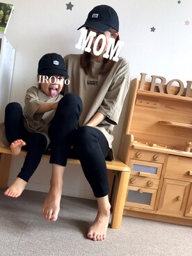 「FREAK'S STORE（フリークスストア）のWEB限定 VANS×FREAK'S STORE/ヴァンズ 別注 KIDS ビッグシルエット ブラックフォイル Tシャツ（Tシャツ/カットソー、ベージュ系）」を使った、IROさん（キッズ）の夏コーディネート