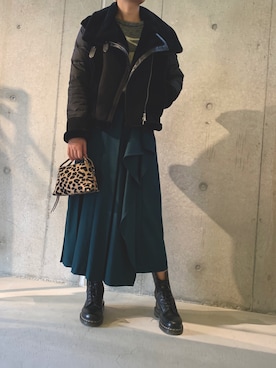「GIANNI CHIARINI（ジャンニ キアリーニ）のアイテム（トートバッグ）」を使った、ioroiさん（レディース・169cm）の秋コーディネート