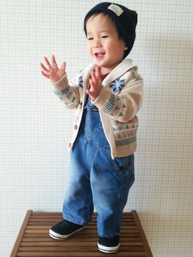「Wrangler（ラングラー）のアイテム（サロペット/オーバーオール）」を使った、tommyさん（キッズ・80cm）の冬コーディネート