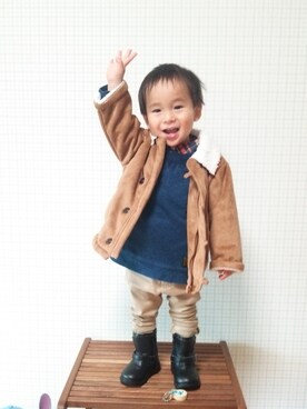 「アイテム（ムートンコート）」を使った、tommyさん（キッズ・80cm）の冬コーディネート