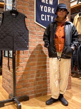 「schott（ショット）のアイテム（その他アウター）」を使った、総料理長（schottのイケオジ）さん（メンズ・170cm）の秋コーディネート
