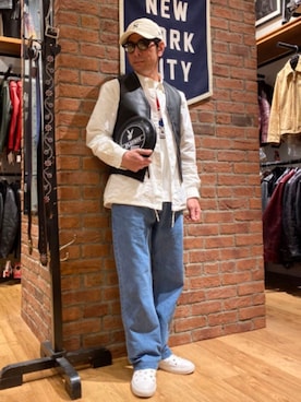 「SCHOTT」｜「アイテム（スリッポン）」を使った、総料理長（schottのイケオジ）さん（メンズ・170cm）の冬コーディネート